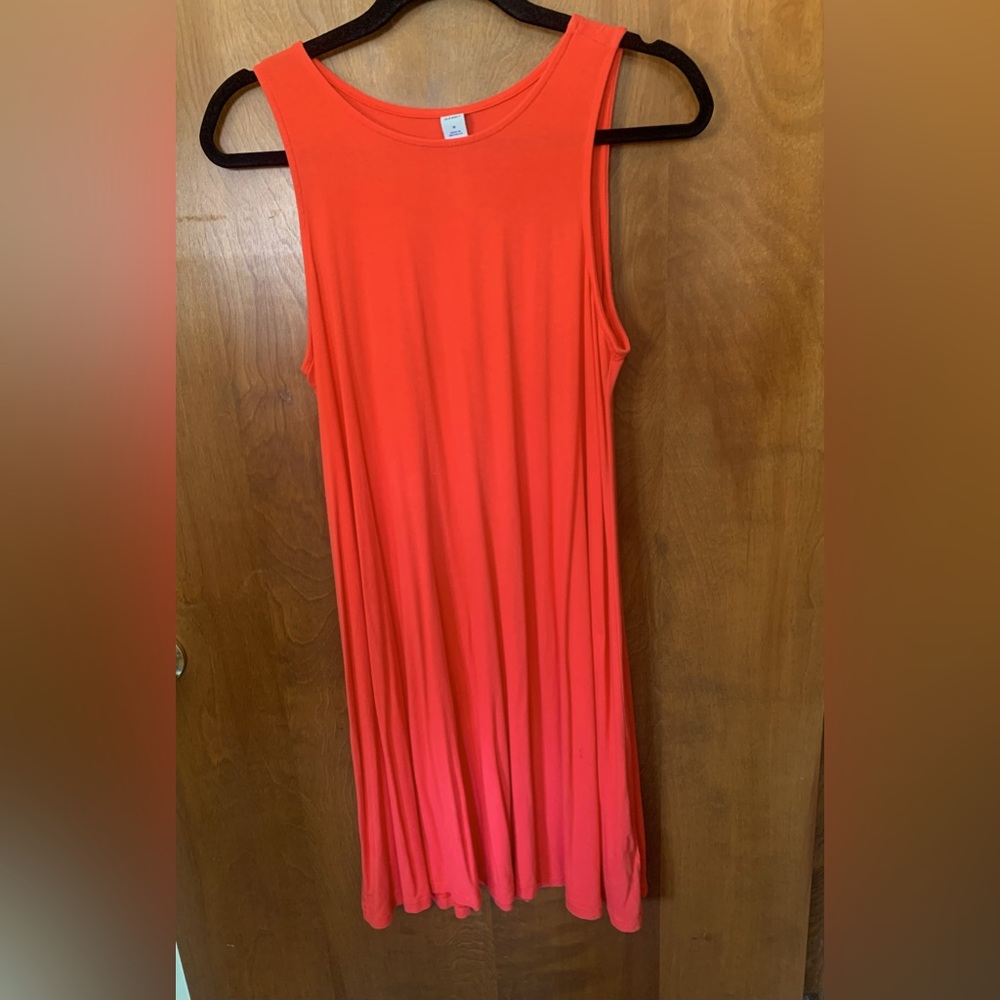 Old Navy, size medium.